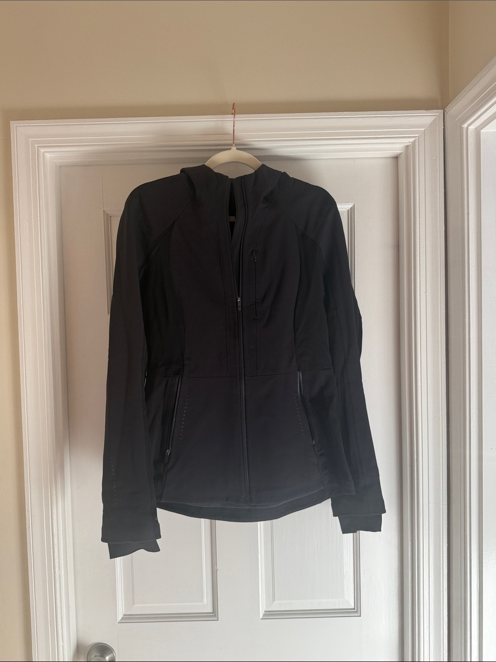 Lululemon Cross Chill Black Womens Performance Jacket - Picture 2 of 15